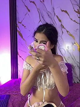 Snapshot of nina_vixen chatting on 05.15.26 nina vixen online show from 05.15.26
