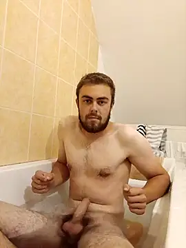 Snapshot of Aymeric35000 chatting on 10.29.25 Aymeric35000 online show from 10.29.25