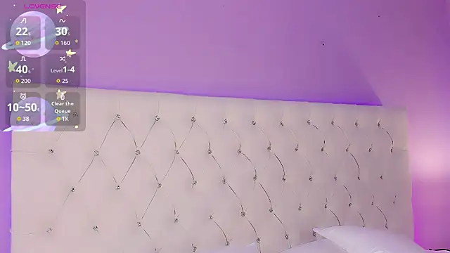 Snapshot of DaniielaV chatting on 02.28.26 DaniielaV online show from 02.28.26