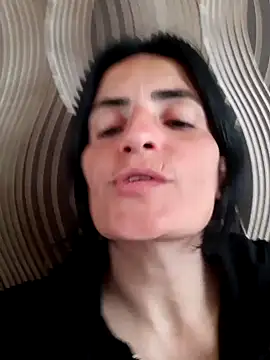 Snapshot of Gecenin_Kralicesi chatting on 04.25.26 Gecenin Kralicesi online show from 04.25.26