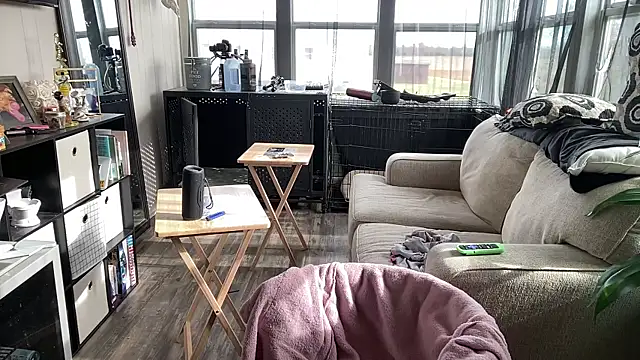 Snapshot of playwithdakota chatting on 11.18.25 playwithdakota online show from 11.18.25