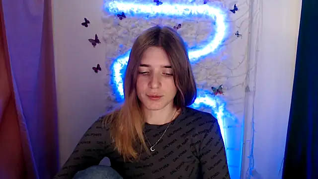 JuiceLips   online show from 09.10.25