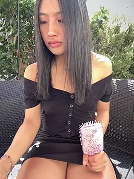 Snapshot of KloePink_ chatting on 09.23.25 KloePink  online show from 09.23.25