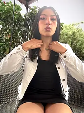 Snapshot of KloePink_ chatting on 09.29.25 KloePink  online show from 09.29.25