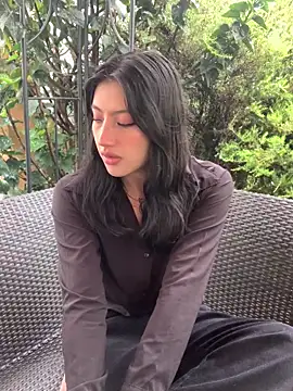 Snapshot of KloePink_ chatting on 10.07.25 KloePink  online show from 10.07.25