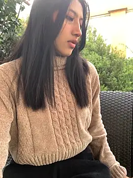 Snapshot of KloePink_ chatting on 10.30.25 KloePink  online show from 10.30.25