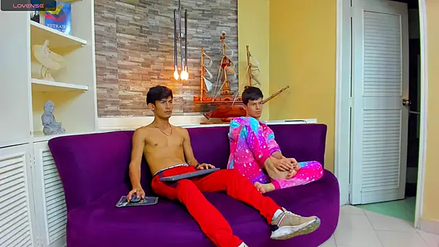 Holdme Hot online show from 09.15.25