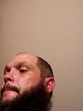 Snapshot of TaylorMade2223 chatting on 10.25.25 TaylorMade2223 online show from 10.25.25