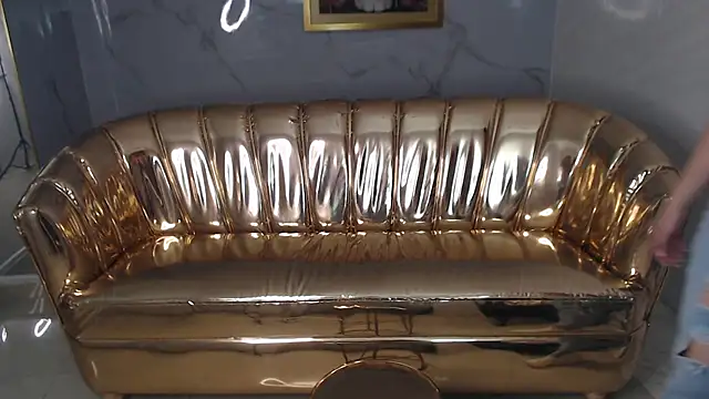 kim lush s online show from 09.12.25