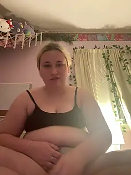 imawhorenslut19 online show from 04.30.26