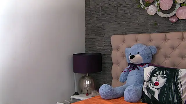 VannyFoxx online show from 03.27.26