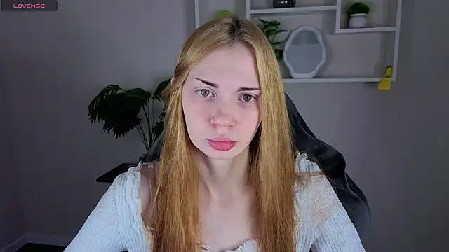 Snapshot of Jennie_Hunter chatting on 05.05.26 Jennie Hunter online show from 05.05.26