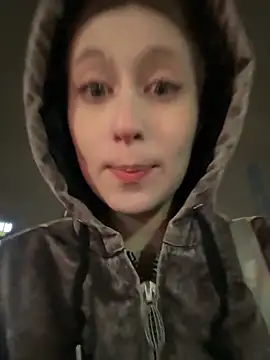 FroggyAnna online show from 10.27.25