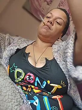 Snapshot of GoddessChantelle chatting on 04.23.26 GoddessChantelle online show from 04.23.26