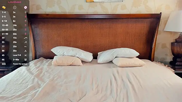 HerminePenna online show from 10.03.25