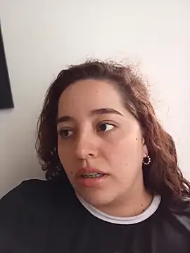 LoanaSantos online show from 12.18.25