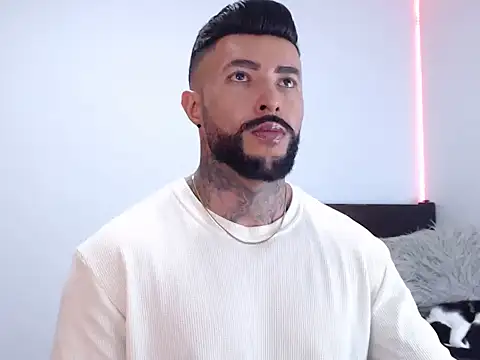 andrea de lucaa online show from 09.19.25