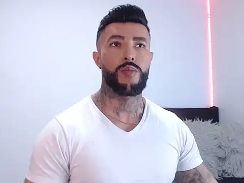 andrea de lucaa online show from 09.21.25