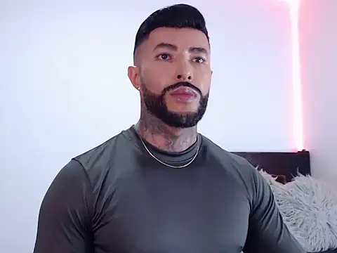 andrea de lucaa online show from 10.11.25