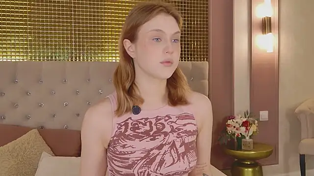 Snapshot of CaitlinSugar chatting on 05.26.26 CaitlinSugar online show from 05.26.26