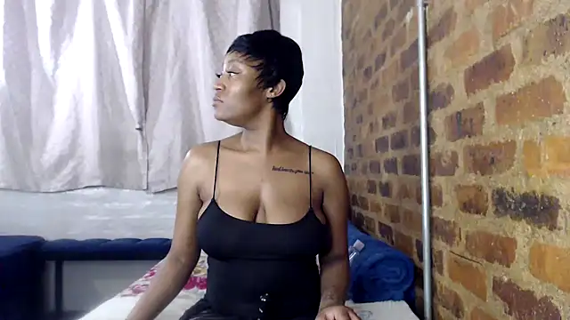 SweetPortableAmber online show from 11.12.25