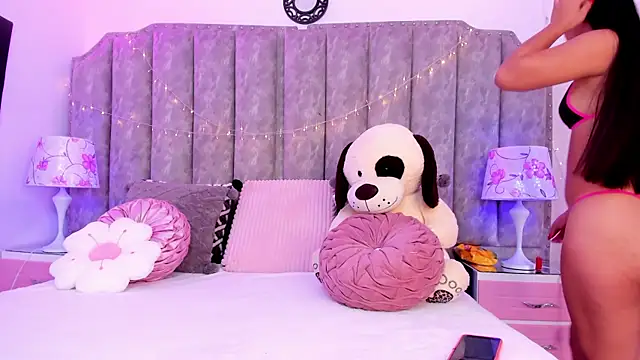 ZoeyGrant online show from 09.11.25