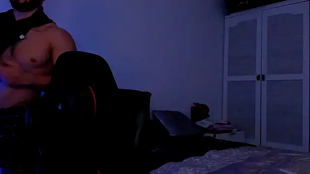 andrewcorey1 online show from 10.08.25