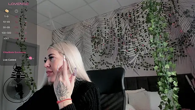 Kira Key online show from 01.09.26