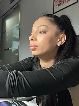 Bella Vixen  online show from 11.29.25