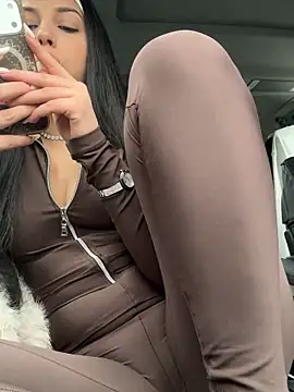 Bella Vixen  online show from 02.15.26