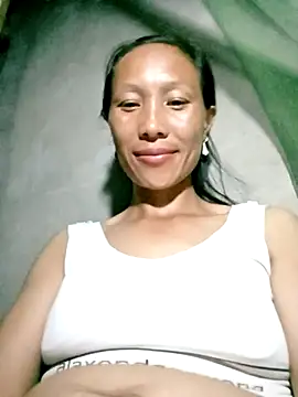 Snapshot of Lisa_pusy chatting on 09.21.25 Lisa pusy online show from 09.21.25