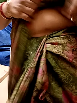 Snapshot of sushma26 chatting on 05.18.26 sushma26 online show from 05.18.26