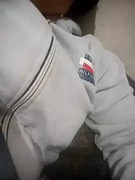 Snapshot of CUTGIRL76 chatting on 12.21.25 CUTGIRL76 online show from 12.21.25