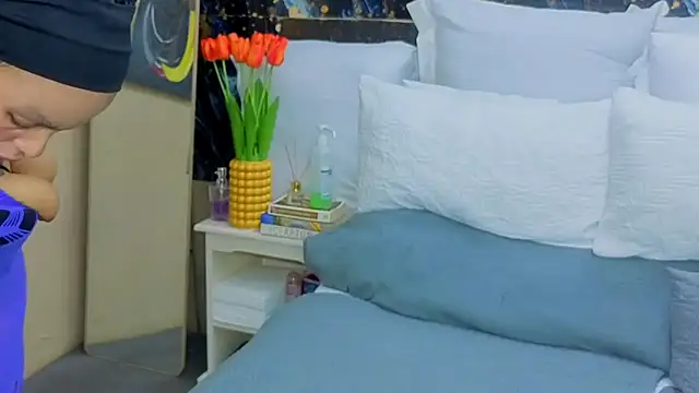 Snapshot of CaramelNatashaxx chatting on 10.02.25 CaramelNatashaxx online show from 10.02.25