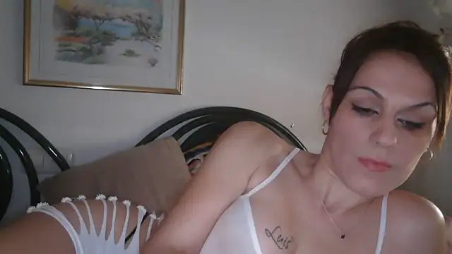 Snapshot of yumara351 chatting on 03.22.26 yumara351 online show from 03.22.26