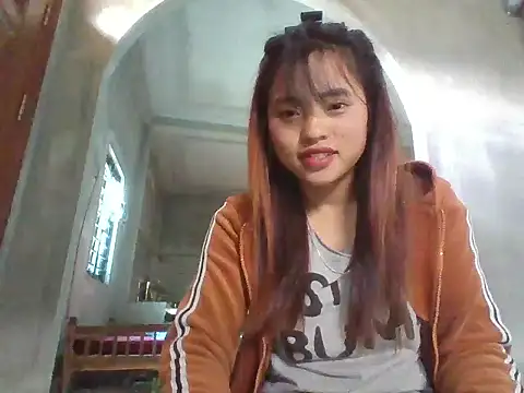 Snapshot of Lee_coope chatting on 11.15.25 Lee coope online show from 11.15.25