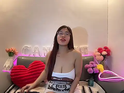 Snapshot of candiceempire chatting on 04.27.26 candiceempire online show from 04.27.26