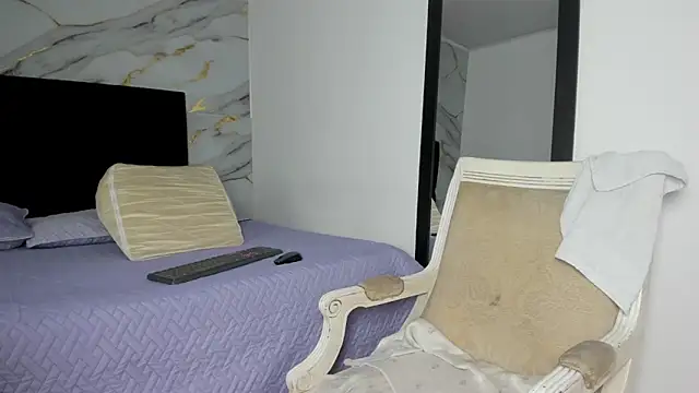 Snapshot of Vickysweeeettt chatting on 11.04.25 Vickysweeeettt online show from 11.04.25