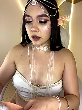 Zoe Serrat online show from 10.31.25