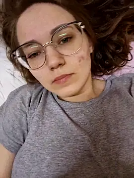 Snapshot of AlisaWyn chatting on 02.21.26 AlisaWyn online show from 02.21.26