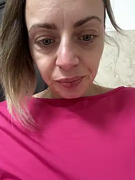 Snapshot of ladywithbigass chatting on 12.16.24 ladywithbigass online show from 12.16.24