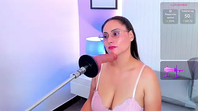 Snapshot of lauren_stone_ chatting on 02.18.26 lauren stone online show from 02.18.26