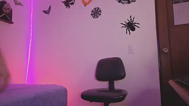 MiaCollinssx online show from 10.22.25