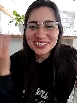 Snapshot of LolatuMiel chatting on 09.19.25 LolatuMiel online show from 09.19.25