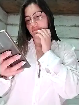 Snapshot of LolatuMiel chatting on 01.14.26 LolatuMiel online show from 01.14.26