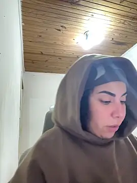 Snapshot of A_maddy chatting on 06.25.26 A maddy online show from 06.25.26