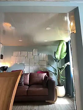 Snapshot of Canneela chatting on 02.12.26 Canneela online show from 02.12.26