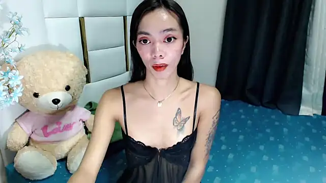 Snapshot of diamondnaked_ chatting on 09.13.25 diamondnaked online show from 09.13.25