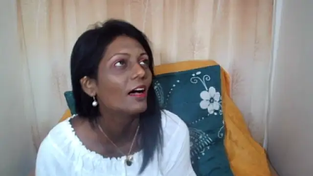 Snapshot of Indianpeaches chatting on 10.13.25 Indianpeaches online show from 10.13.25