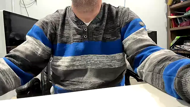 frankyjones8989 online show from 11.25.25